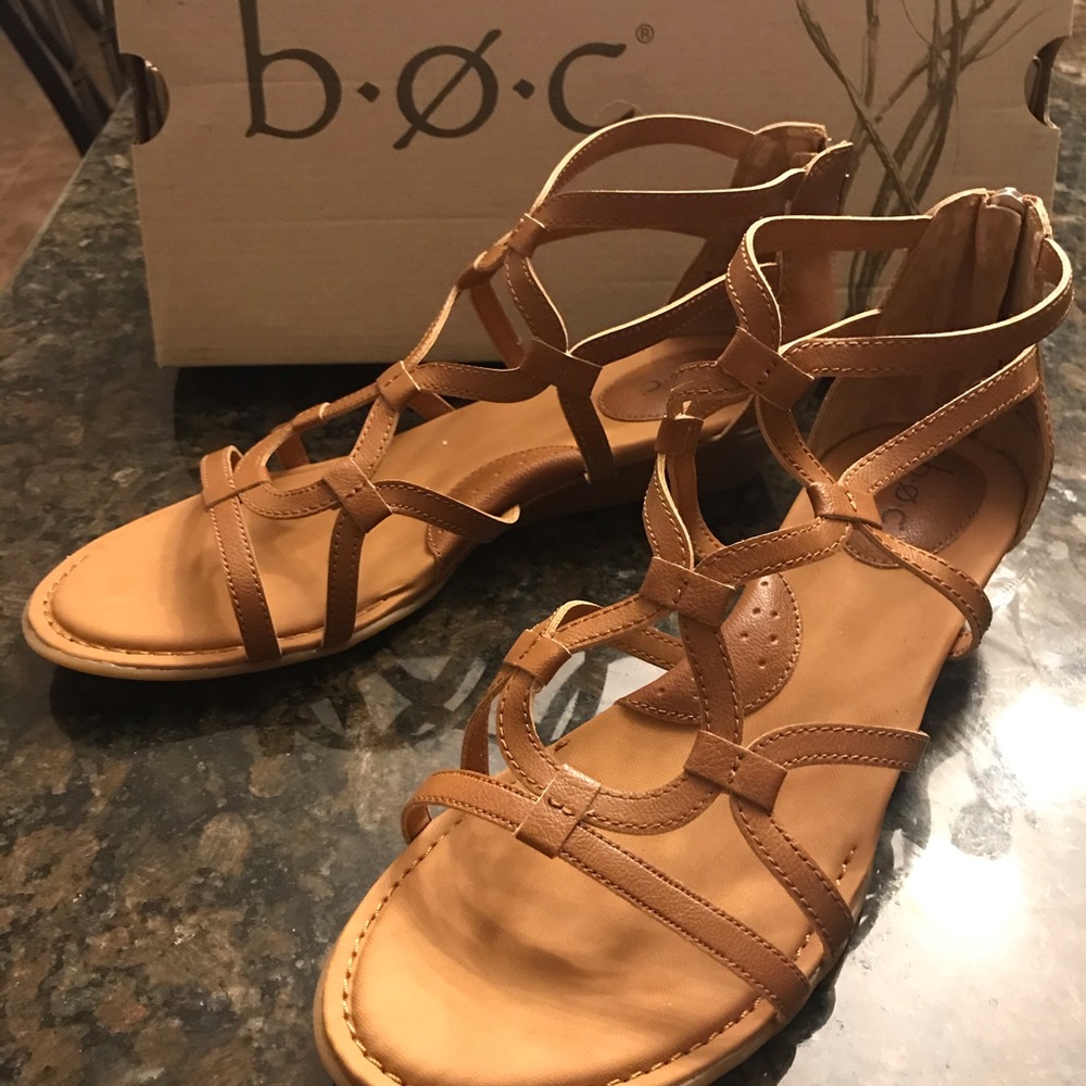 Tan, 1 inch heel, gladiator-look BOC sandals.